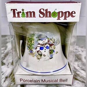 Trim Shoppe Germany VTG 1994 “White Christmas” Christmas Musical Bell Porcelain